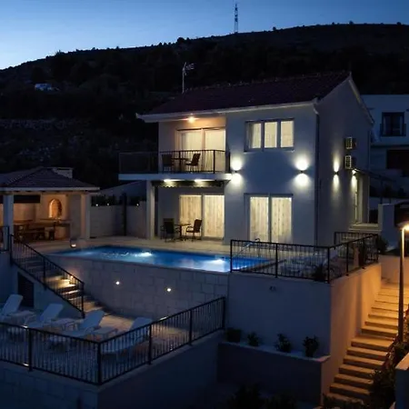 Villa Hill Seget Donji-trogir *