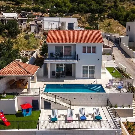 Hill Seget Donji-trogir Seget Donji